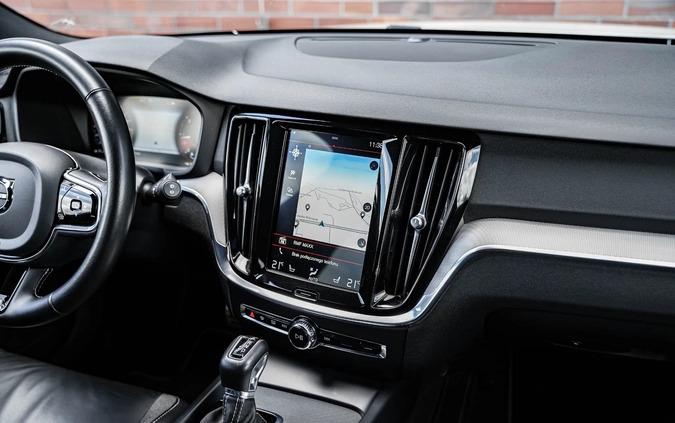 Volvo V60 cena 99900 przebieg: 190000, rok produkcji 2020 z Świdnica małe 781